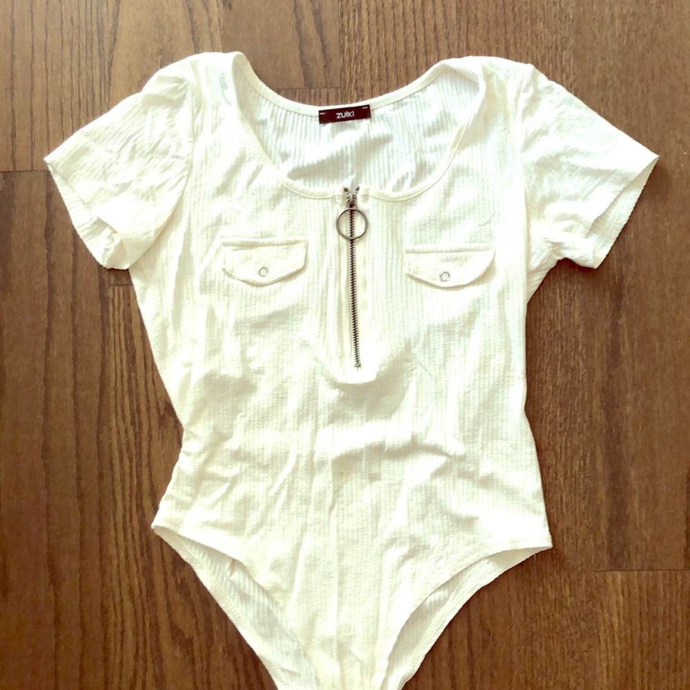 White zuiki body suit